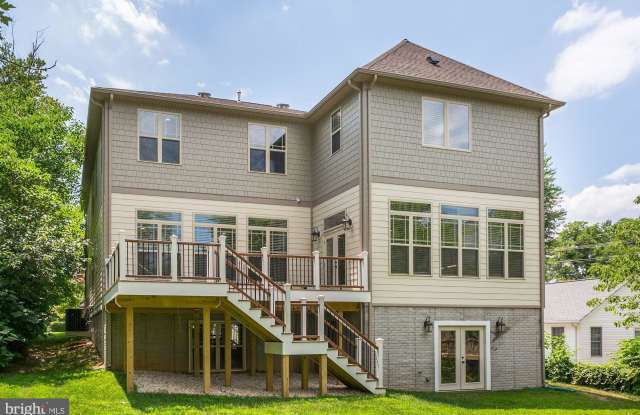 1839 LUSBY PLACE Gallery 2