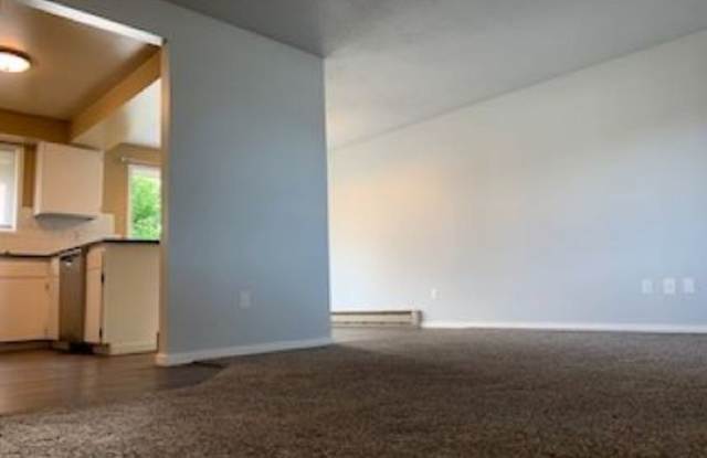 2715 N. Whipple Ct Gallery 4
