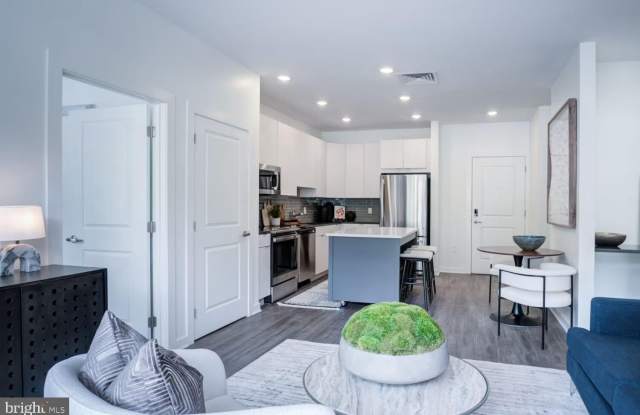 503-29 N COLUMBUS Boulevard Gallery 4