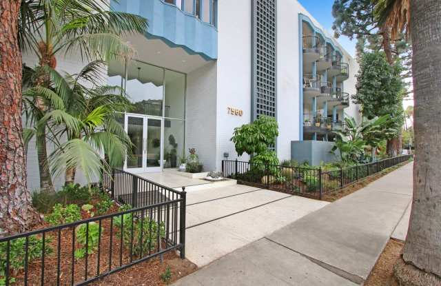 Spacious & Bright 3BR Condo with Bonus Room, Secured Parking & Hollywood History! photos photos