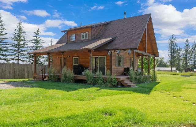 Luxury A-Frame Cabin in Columbia Falls — Near Glacier National Park photos photos