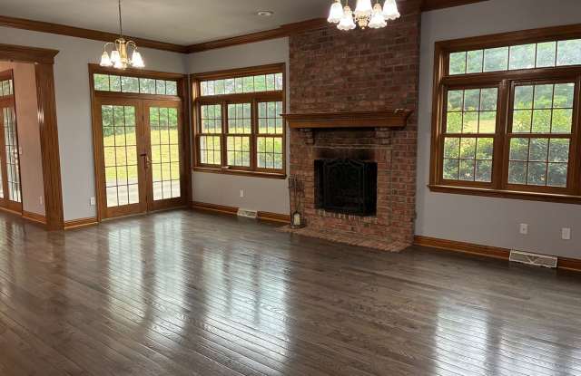 Magnificent 5-Bedroom Private Estate in Butler, PA photos photos