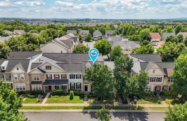 42717 EXPLORER Drive Gallery 2