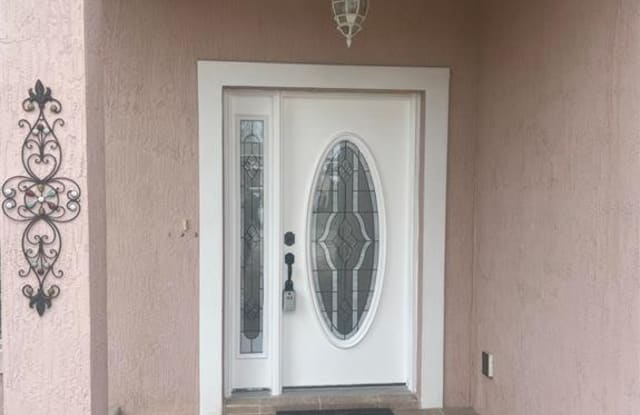 4 WOOD AMBER LN - 4 Wood Amber Lane, Palm Coast, FL 32164