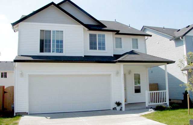 Large Beautiful 4 Bedroom Home w/ Loft & Upstairs Laundry Room! photos photos