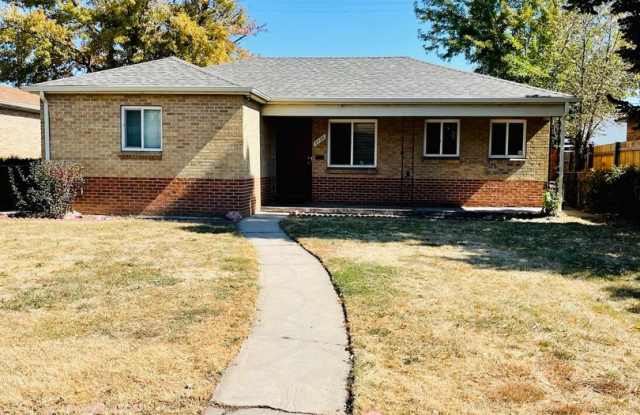 3 Bed 2 Bath Home For Rent across from Sloan's Lake! photos photos