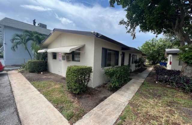 1150 W Blue Heron Boulevard photos photos