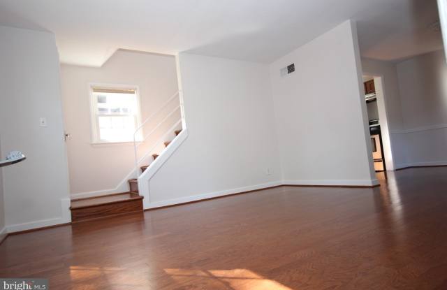 1428 LONGFELLOW STREET Gallery 3