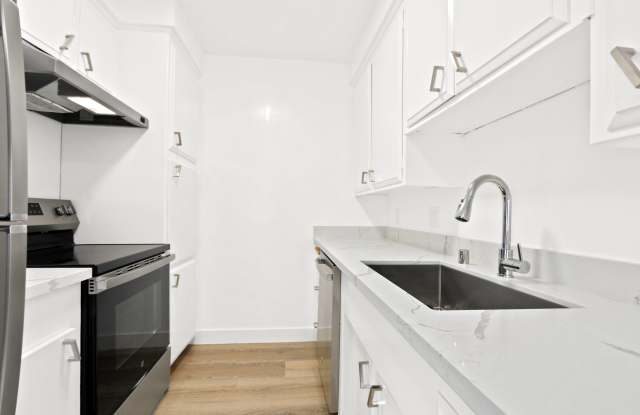343 Palos Verdes Apartments Gallery 4
