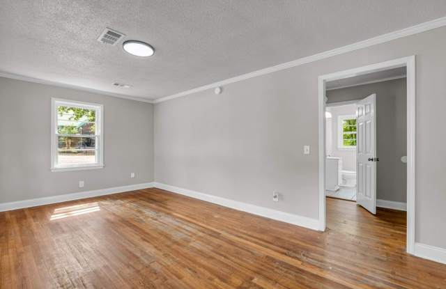 Renovated 3 Bedroom 2 Bath Home for Rent! Gallery 3