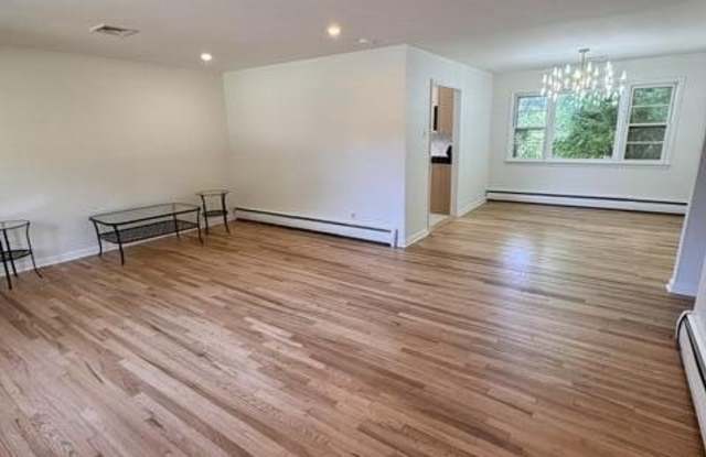 813 Roseld Avenue Gallery 3