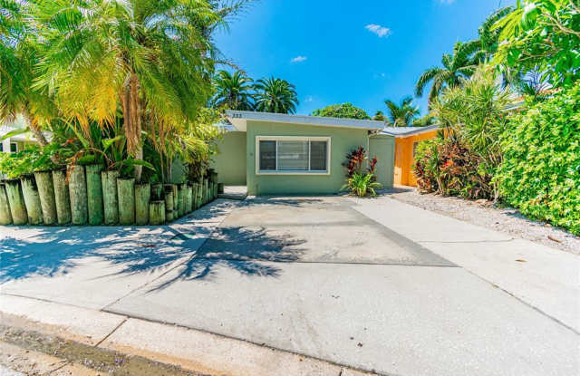 333 E MADEIRA AVENUE - 333 Madeira Avenue East, Madeira Beach, FL 33708