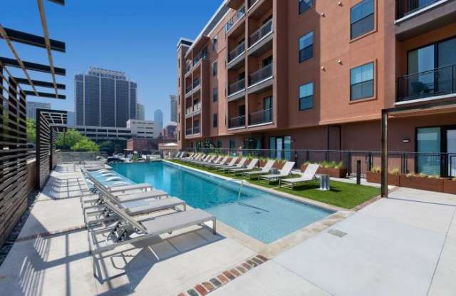 1600 Lyte St, Dallas - 1600 Lyte Street, Dallas, TX 75201