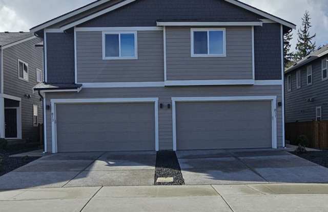 New 4-Bedroom Duplex in Lacey! Gallery 3