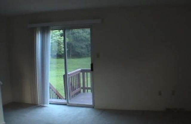 102 Edward Lee Ct Gallery 4
