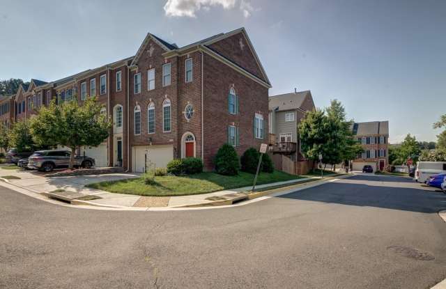 8410 CHAUCER HOUSE COURT - 8410 Chaucer House Court, Lorton, VA 22079