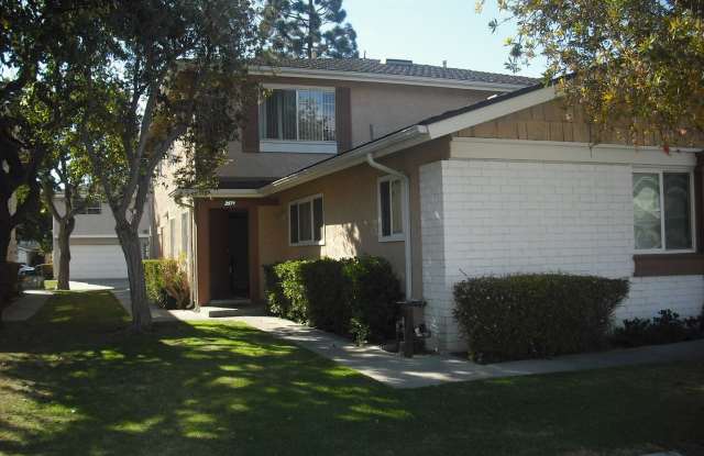 Popular townhouse in great location photos photos Popular townhouse in great location photos photos