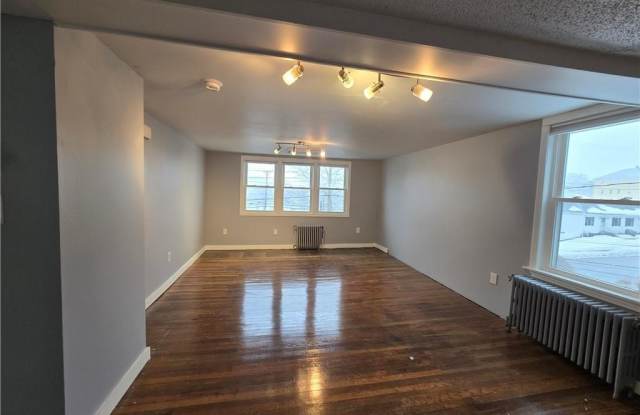 968 Elm Street unit: 2 photos photos