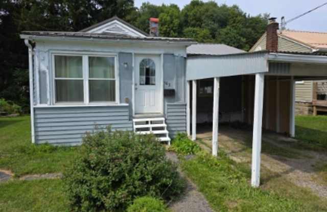 2 bed 1 bath House in Punxsutawney Gallery 1