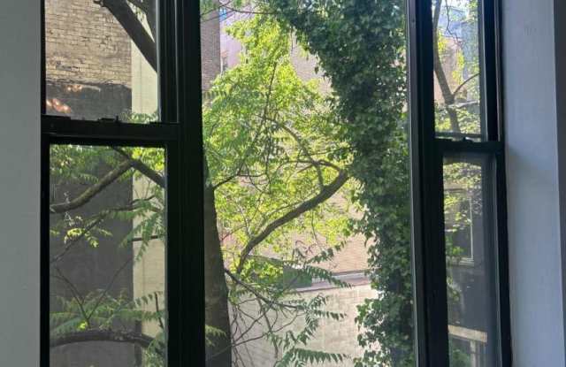 318 West 106th Street Gallery 3
