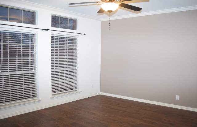 1308 Linwood Ln Gallery 4