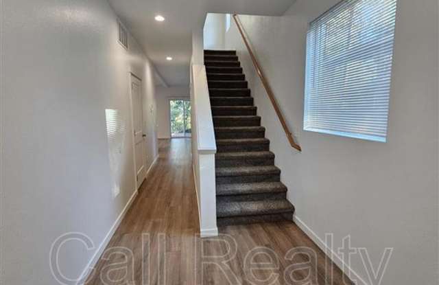 3813 E 12th Ave Gallery 2
