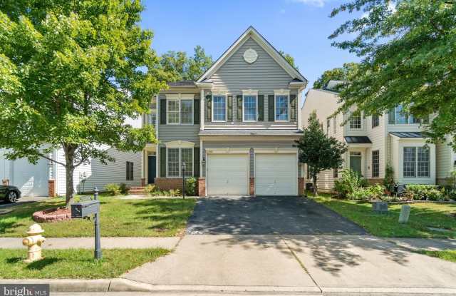 13049 TAVERNER LOOP W photos photos