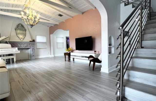 3470 Sheridan Ave photos photos