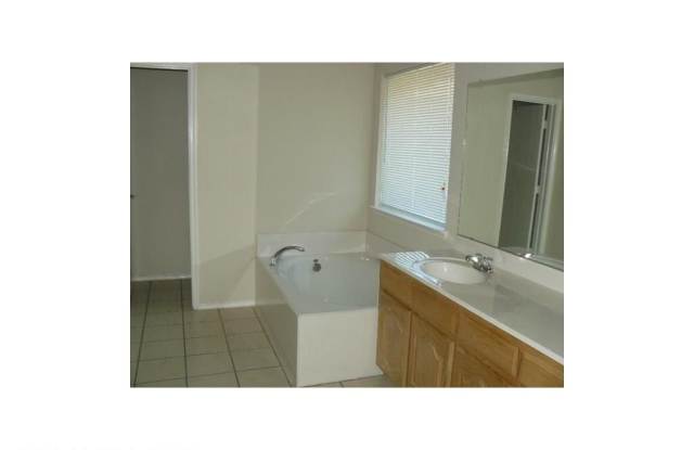 713 Horseshoe Ct Gallery 3