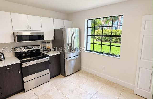 3552 Magellan Cir Gallery 2