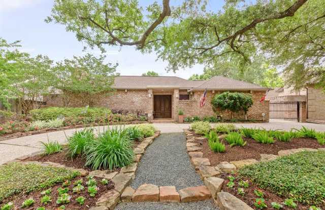1327 E Brooklake Drive Gallery 2