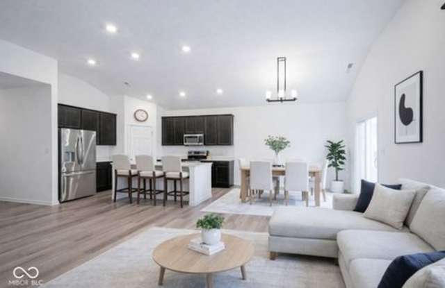 Charming 3BR House in Greenfield photos photos