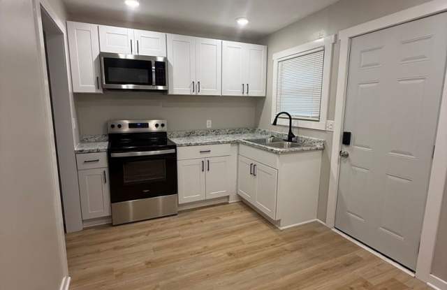 Freshly Updated 2 Bedroom Home with Finished Basement Gallery 4