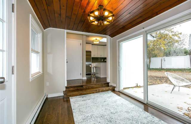 187 Oyster Bay Road Gallery 3