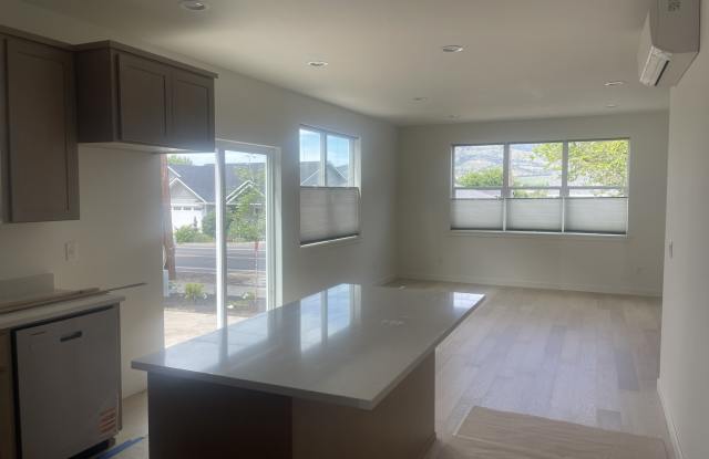322 Talent Avenue - A Gallery 2