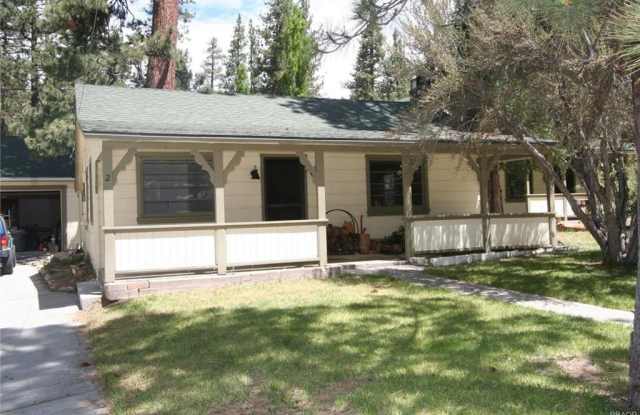 1004 Canyon Road photos photos