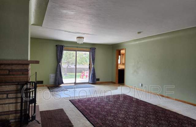 1326 Fremont Court Gallery 3