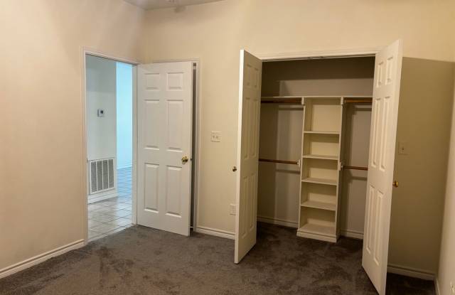 103 Elkwood Circle photos photos