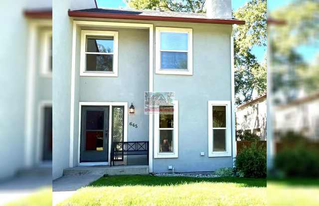 645 N Franklin St photos photos
