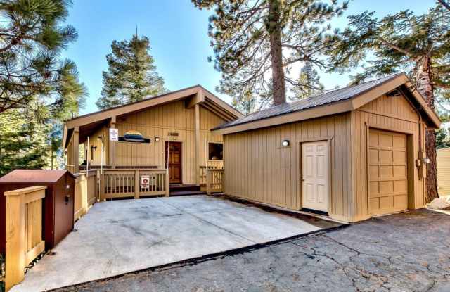 The Donner Lake Overlook Gallery 4