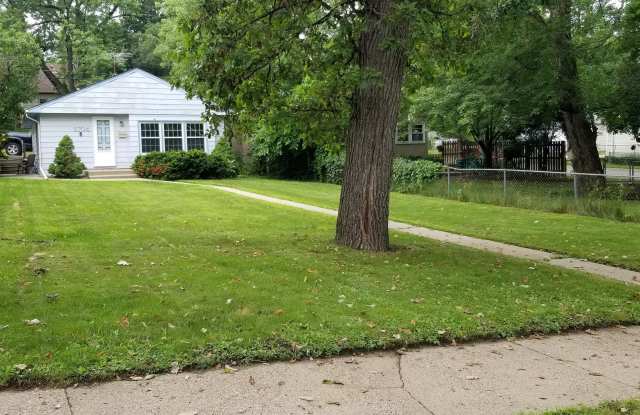 2704 Idaho Ave. S - 2704 Idaho Avenue South, St. Louis Park, MN 55426