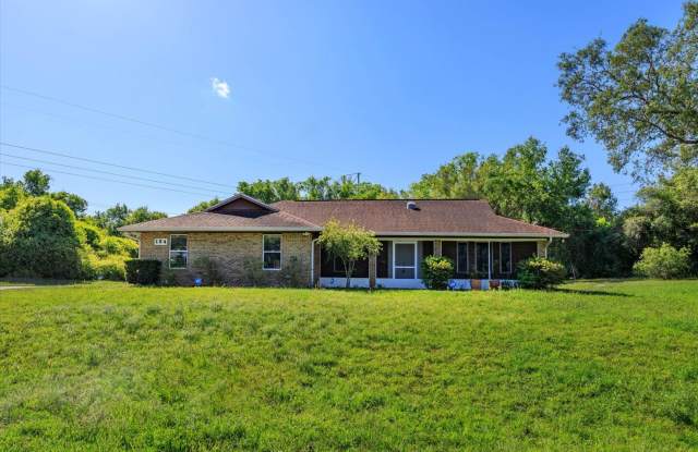 Spacious 4-Bedroom, 3-Bath Rental in Quiet DeBary Cul-de-Sac photos photos