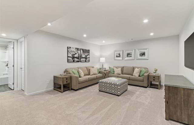 220 Dana Dr photos photos