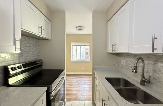 3823 Pine Grove Gallery 4