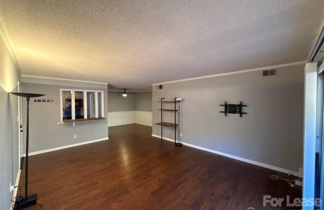 4739 Hedgemore Drive Gallery 4