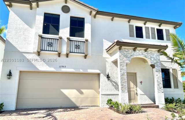 12903 SW 229th Ter Gallery 1