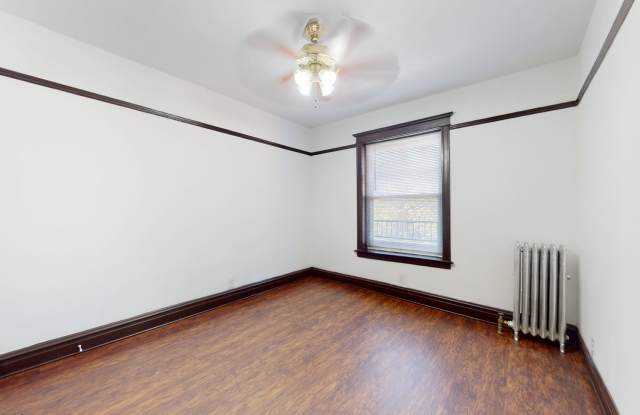 4859 S. Champlain Avenue Gallery 3