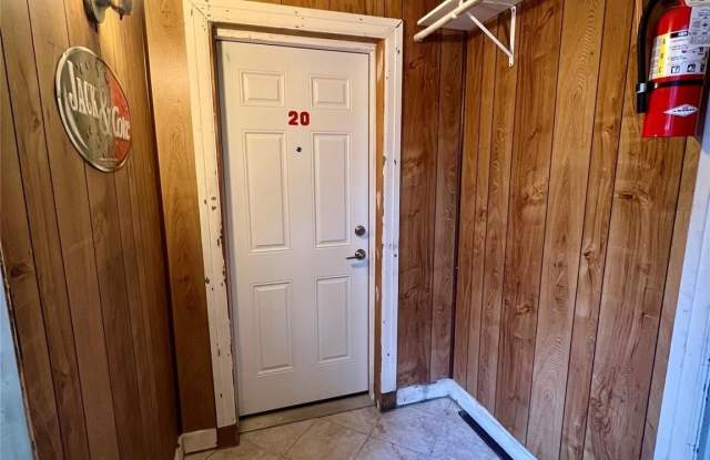 1612-1616 Route 9W unit: 20 photos photos