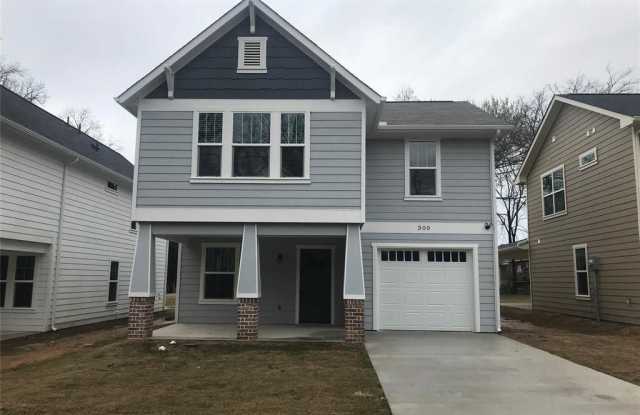 305 Carver Street - 305 Carver Street, McKinney, TX 75069