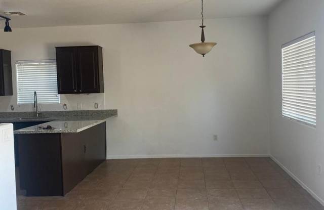 Charming 4BR House in Tucson - 7805 South Hidden Places Loop, Tucson, AZ 85756